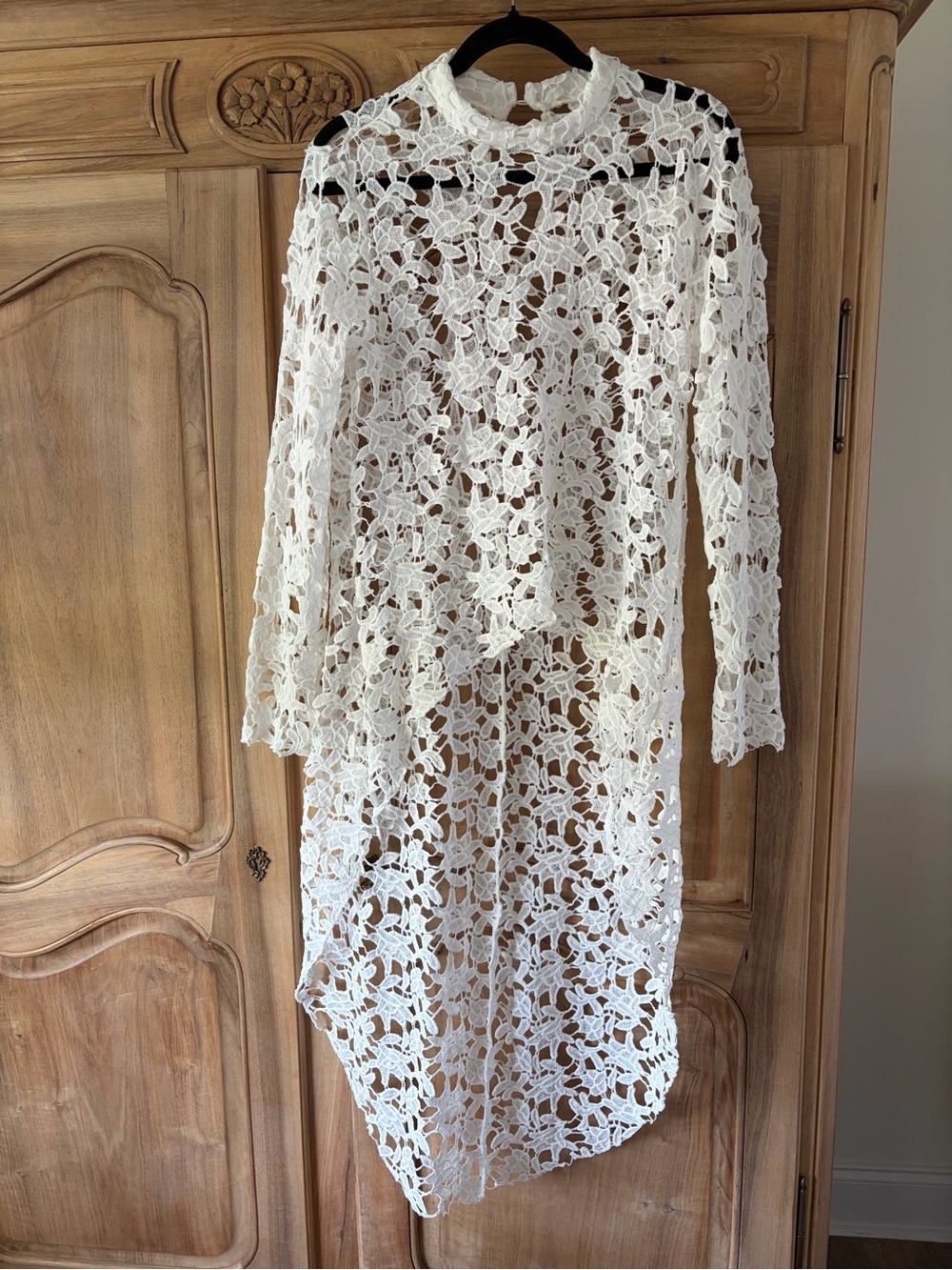 Women's White Crochet Lace high low Elegant Floral Design high neck top
